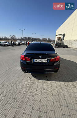 Седан BMW 5 Series 2013 в Львові