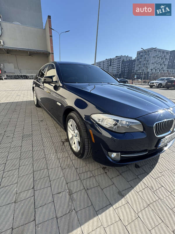 Седан BMW 5 Series 2013 в Львове