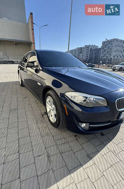 Седан BMW 5 Series 2013 в Львові