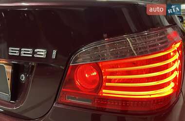 Седан BMW 5 Series 2007 в 