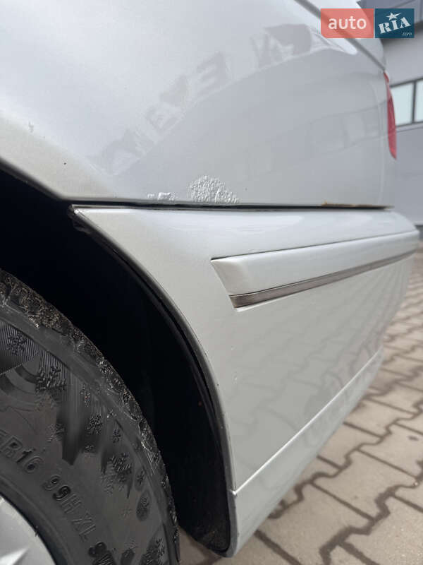 Універсал BMW 5 Series 2003 в Нововолинську