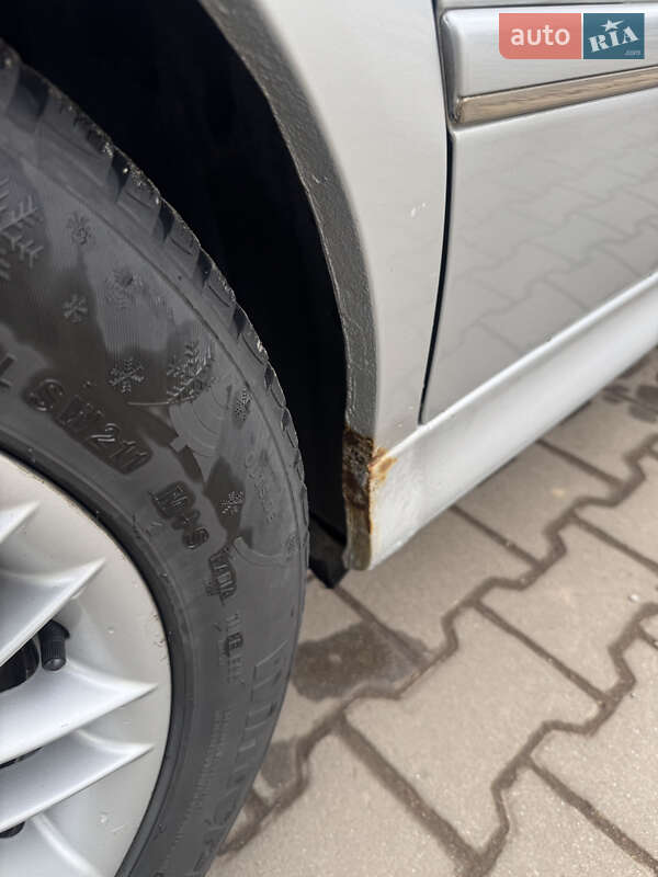 Універсал BMW 5 Series 2003 в Нововолинську