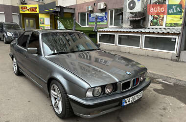 Седан BMW 5 Series 1994 в Києві