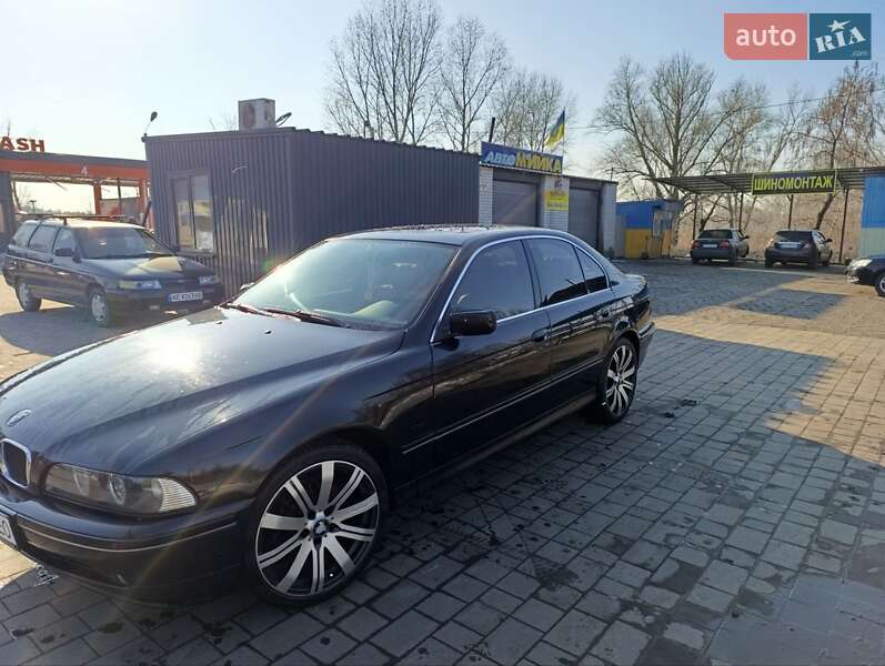Седан BMW 5 Series 2002 в Знам'янці