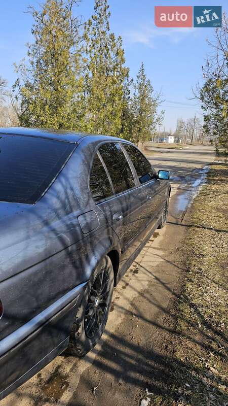 Седан BMW 5 Series 1997 в Днепре