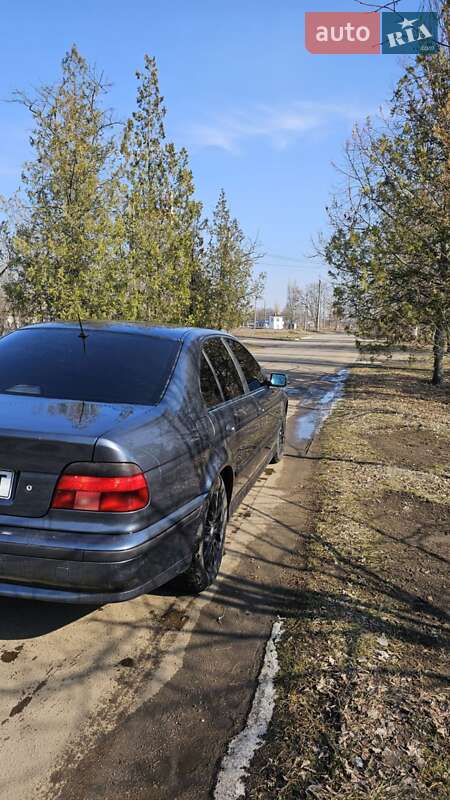 Седан BMW 5 Series 1997 в Днепре