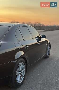 Седан BMW 5 Series 2005 в 