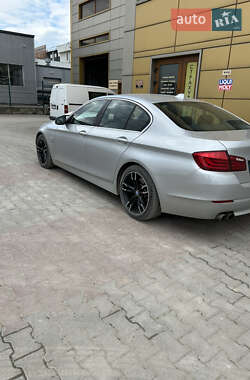 Седан BMW 5 Series 2012 в Чернівцях