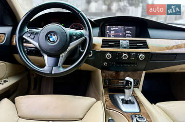 Седан BMW 5 Series 2009 в Ровно