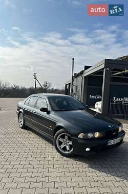 Седан BMW 5 Series 2001 в Шумську