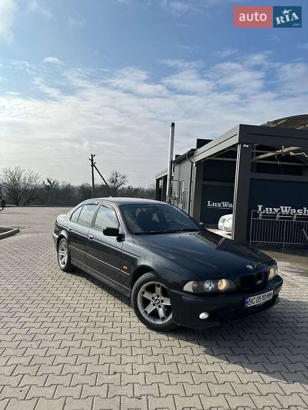 BMW 5 Series 2001