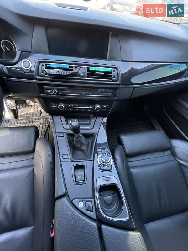 Седан BMW 5 Series 2011 в Хмельницькому