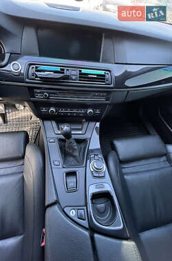 Седан BMW 5 Series 2011 в 