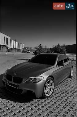 Седан BMW 5 Series 2011 в 