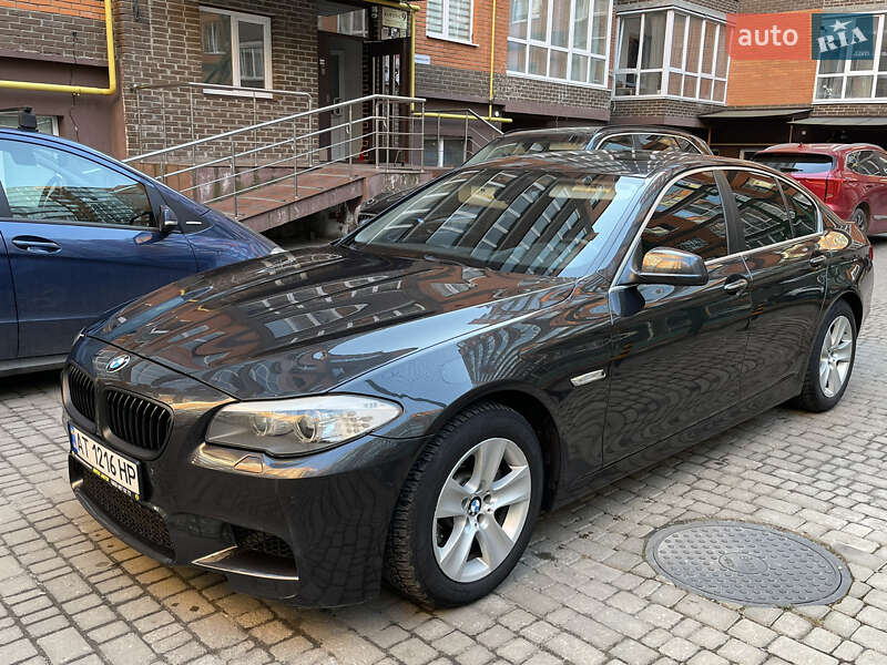 Седан BMW 5 Series 2012 в Львове