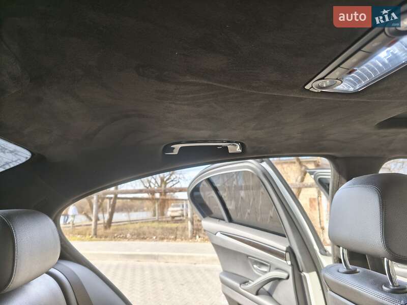 Седан BMW 5 Series 2016 в Києві фото 32 Седан BMW 5 Series 2016 в Києві