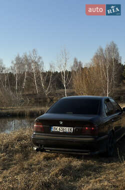 Седан BMW 5 Series 1998 в Заре