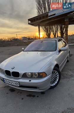 Седан BMW 5 Series 2003 в Белгороде-Днестровском