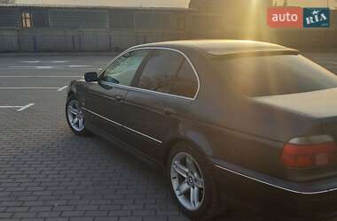 Седан BMW 5 Series 2000 в Тернополе