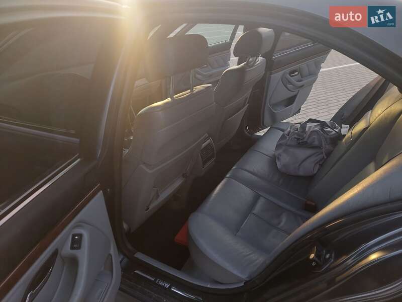 Седан BMW 5 Series 2000 в Тернополе