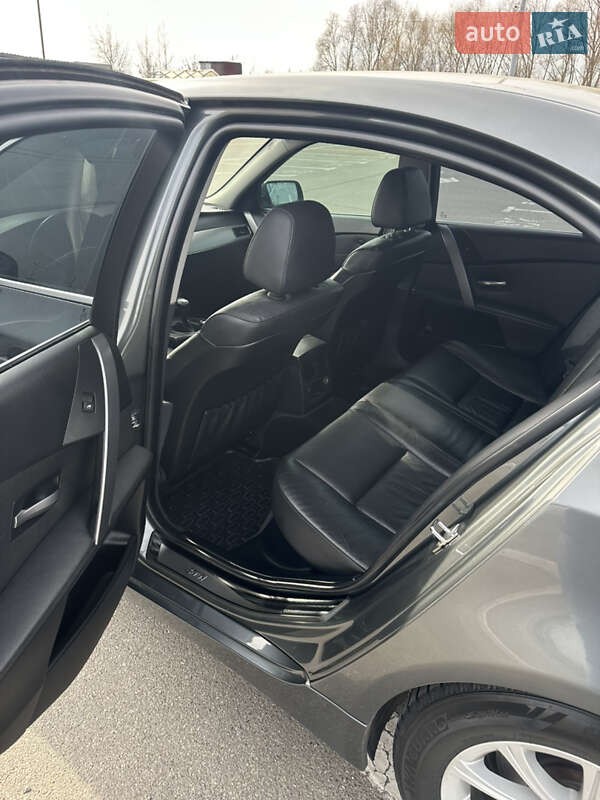 Седан BMW 5 Series 2005 в Києві фото 29 Седан BMW 5 Series 2005 в Києві