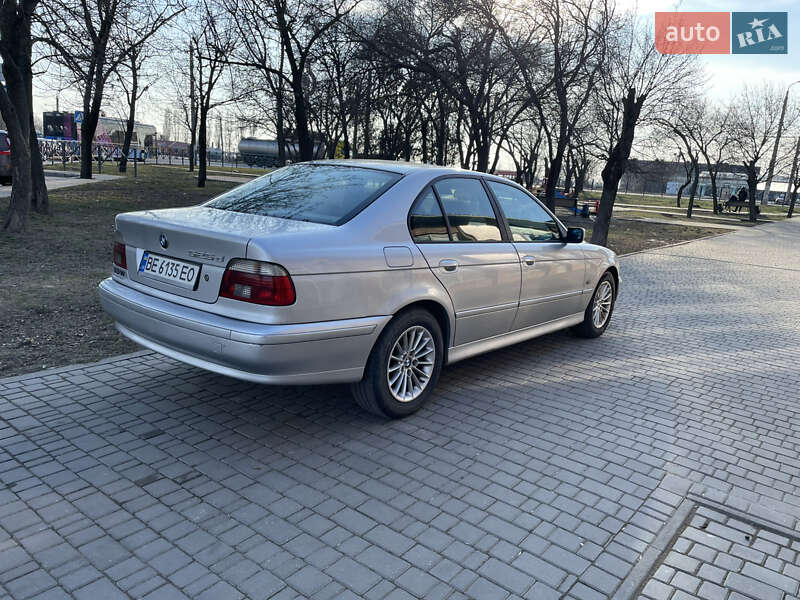 Седан BMW 5 Series 2001 в Миколаєві