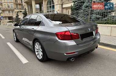 Седан BMW 5 Series 2015 в 