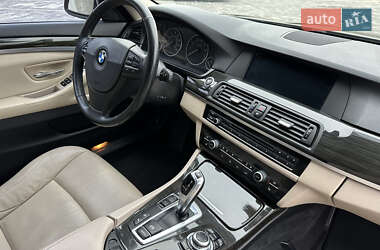 Седан BMW 5 Series 2013 в Львові