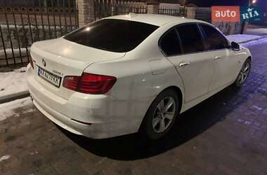 Седан BMW 5 Series 2012 в 