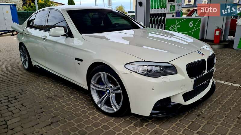 Седан BMW 5 Series 2011 в Львове