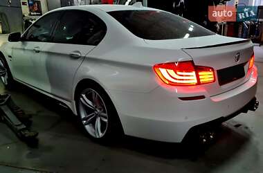 Седан BMW 5 Series 2011 в 