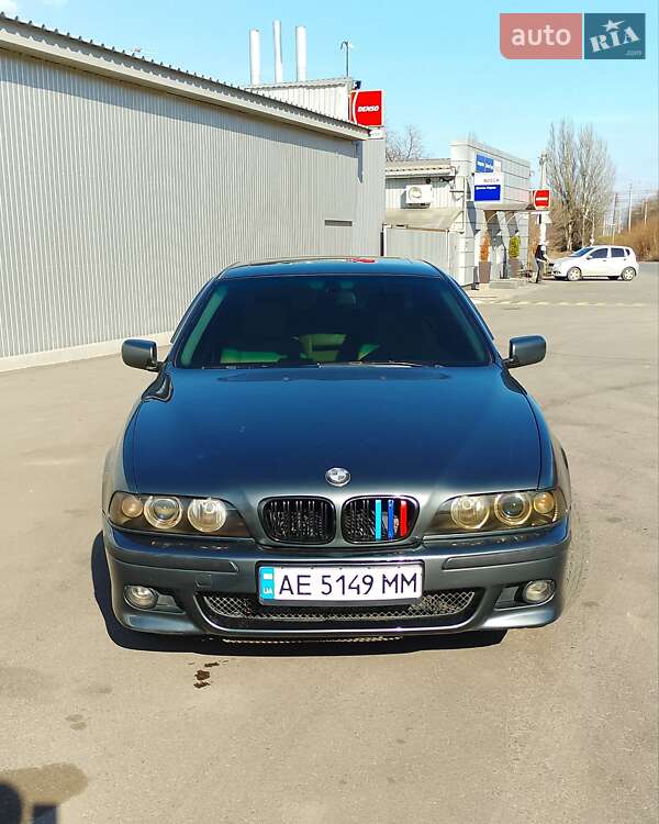 BMW 5 Series 2003