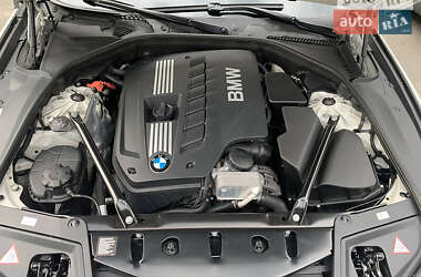 Седан BMW 5 Series 2011 в 