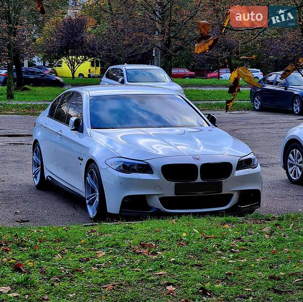 BMW 5 Series 2011