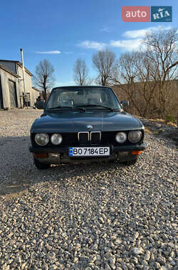 Седан BMW 5 Series 1987 в 