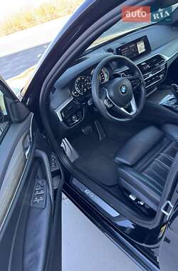 Седан BMW 5 Series 2017 в 