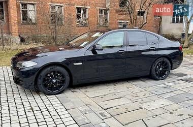 Седан BMW 5 Series 2013 в Надворной