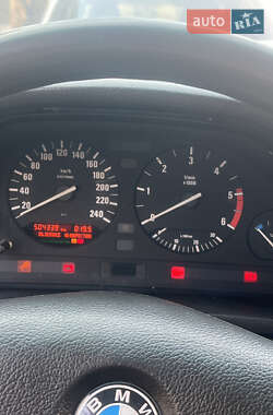 Седан BMW 5 Series 1992 в 