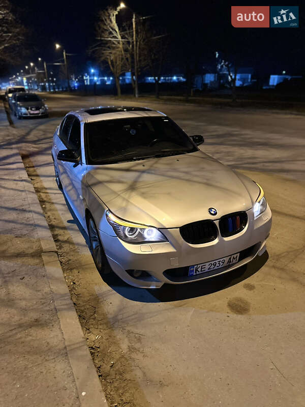 Седан BMW 5 Series 2009 в Петриковке
