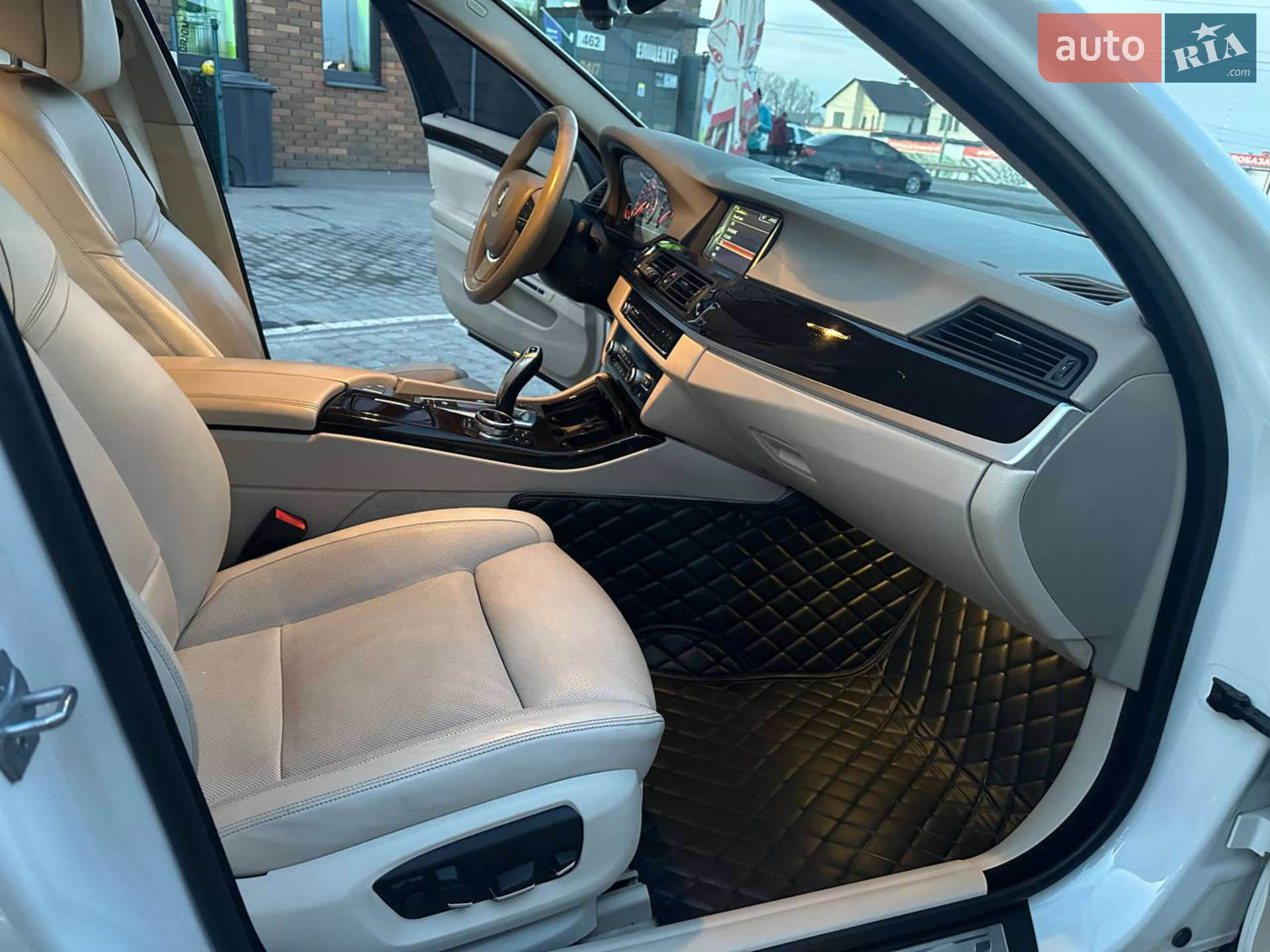 2013 BMW 5er - мініатюра 14