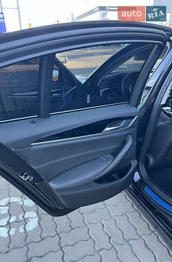 Седан BMW 5 Series 2019 в 