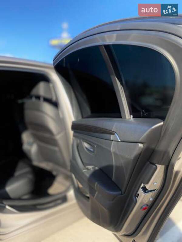 Седан BMW 5 Series 2012 в Виннице