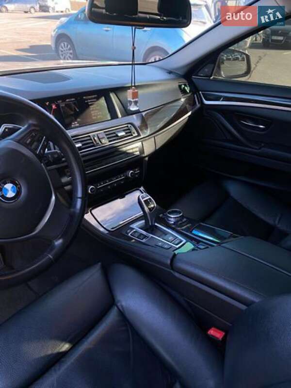 Седан BMW 5 Series 2012 в Виннице