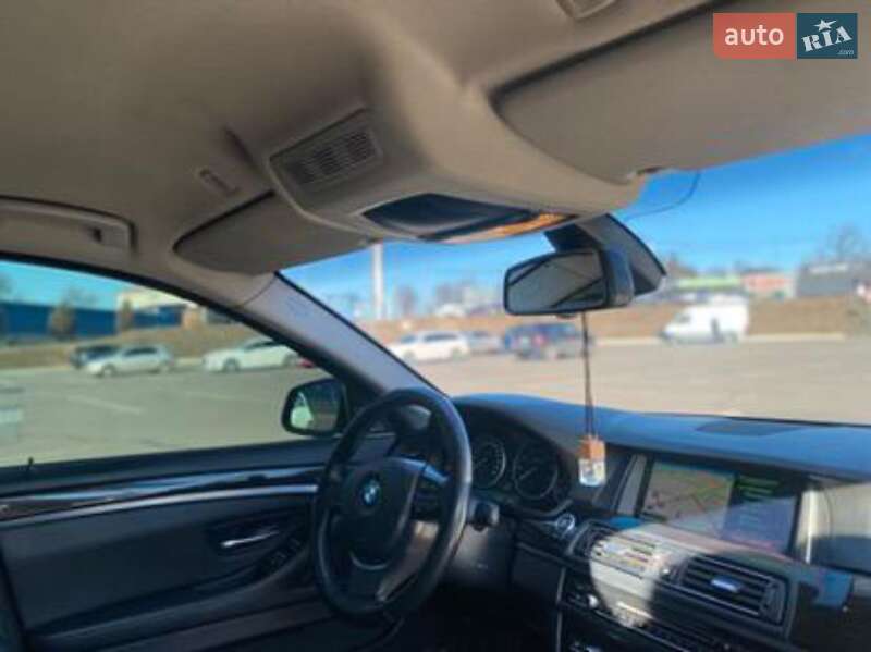 Седан BMW 5 Series 2012 в Виннице