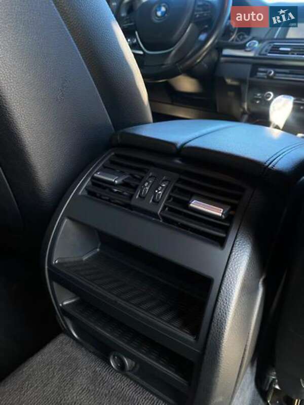 Седан BMW 5 Series 2012 в Виннице