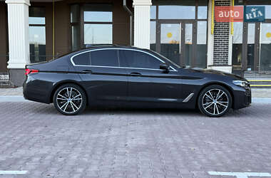 Седан BMW 5 Series 2020 в 