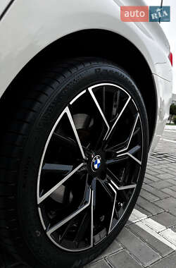 Седан BMW 5 Series 2012 в 
