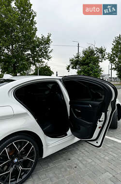 Седан BMW 5 Series 2012 в 