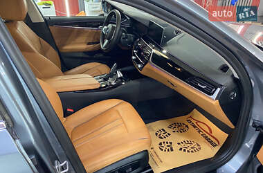 Седан BMW 5 Series 2019 в 