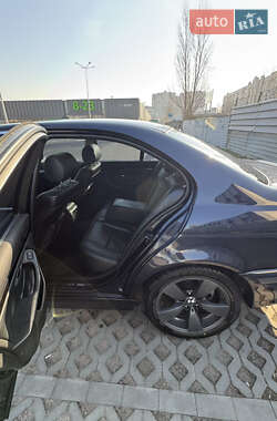 Седан BMW 5 Series 2000 в 